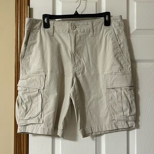 Old Navy Lived-In Straight Cargo Built-In Flex Shorts